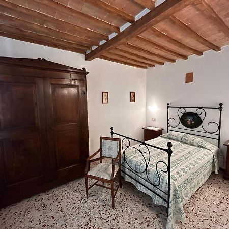 Camere Gozzante П'єнца Екстер'єр фото