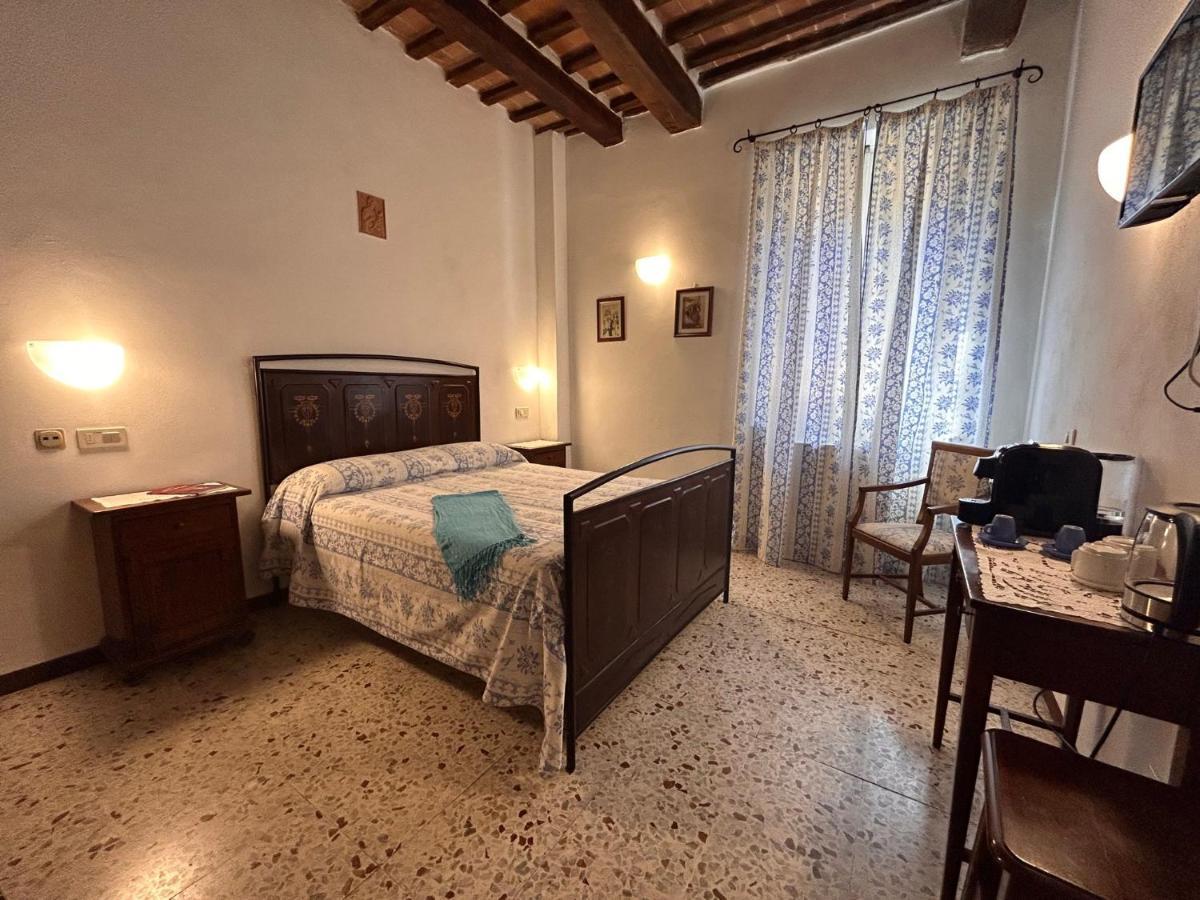 Camere Gozzante П'єнца Екстер'єр фото